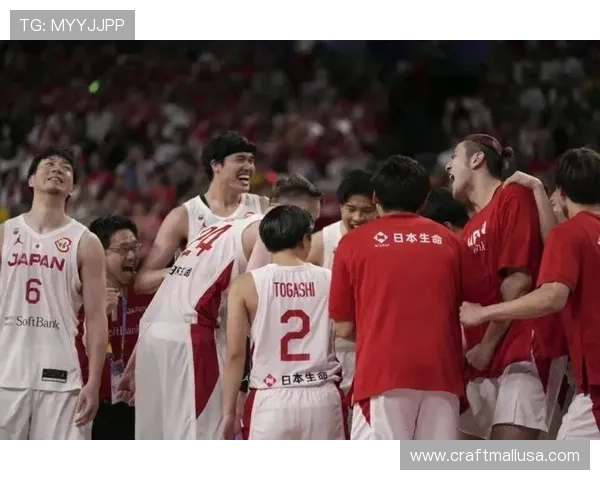 渡边雄太半场爆发中国锋线低迷 渡边雄太半场爆发中国锋线低迷